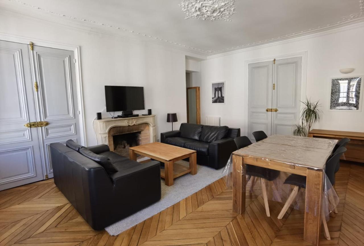 Appartamento 3 Pieces 4****, Au Coeur Du Quartier Historique Versailles Esterno foto